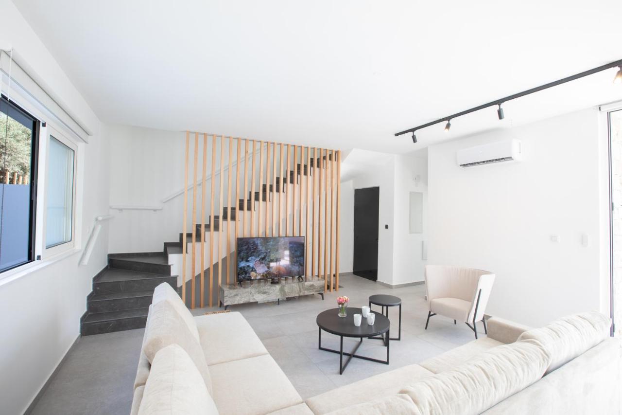Kube Luxury Villas Ayía Nápa Extérieur photo