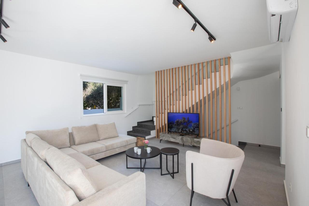 Kube Luxury Villas Ayía Nápa Extérieur photo