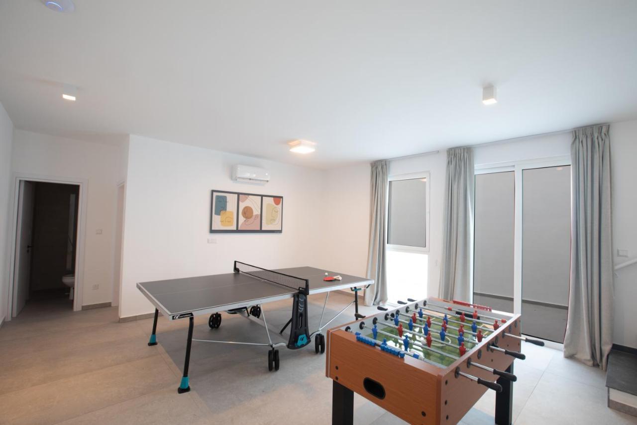 Kube Luxury Villas Ayía Nápa Extérieur photo