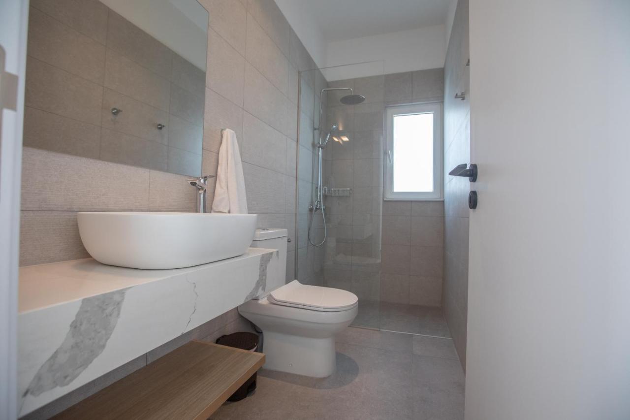 Kube Luxury Villas Ayía Nápa Extérieur photo