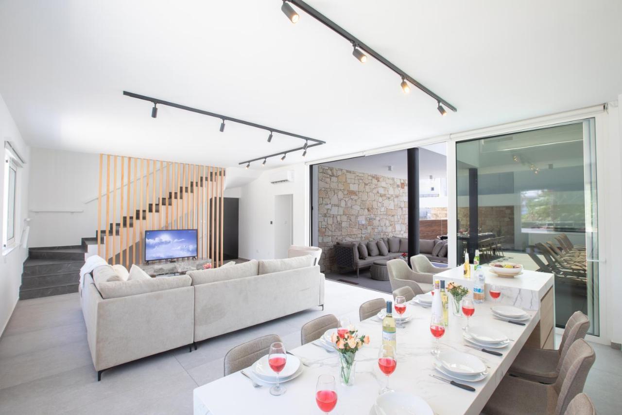 Kube Luxury Villas Ayía Nápa Extérieur photo